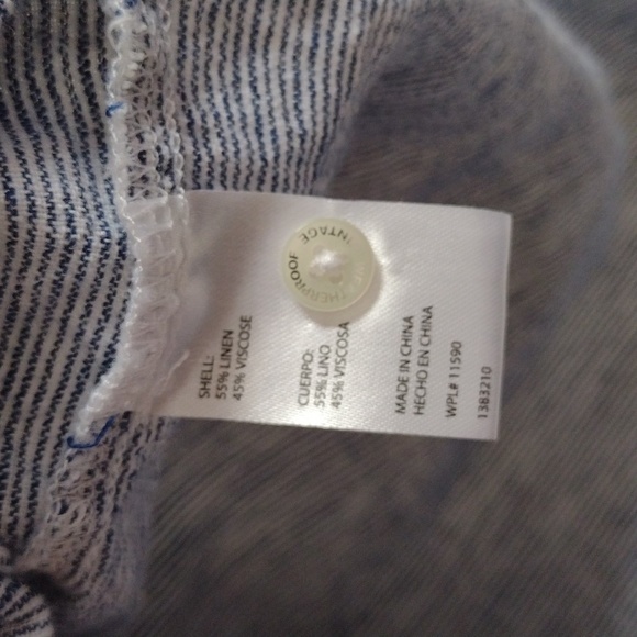 Weatherproof Vintage Linen Blend Button Front Top - Picture 3 of 4